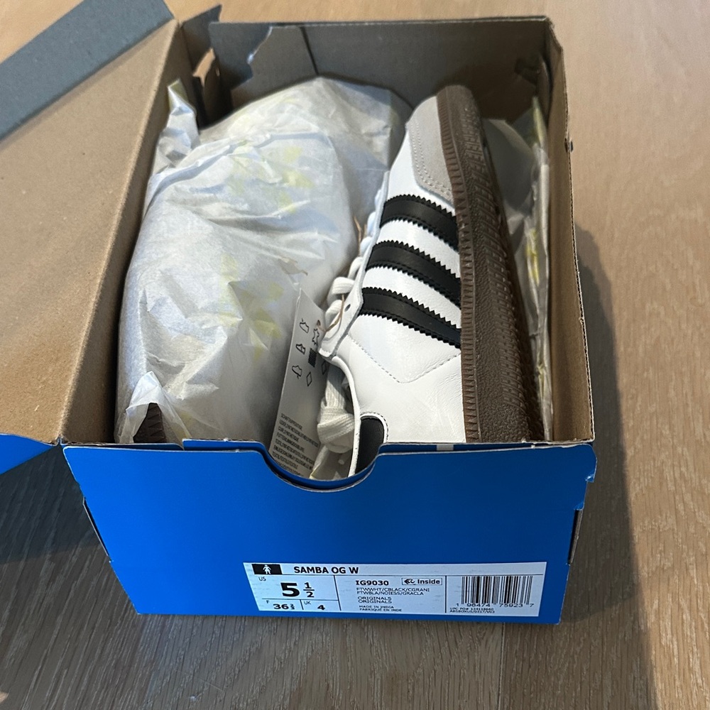 NWT - Adidas Samba OG White and Black Women’s Shoes size 5.5
